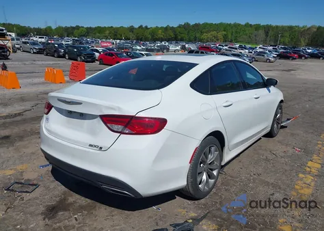 2015 Chrysler 200 S из США, поврежденный, VIN 1C3CCCBB1FN526884